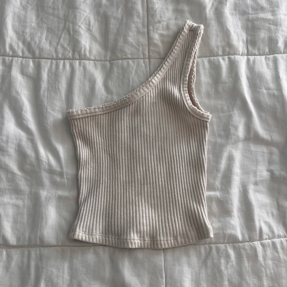 Off White one shoulder tank top size M
